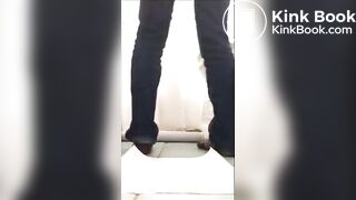 Amateur Quick Releases A Thick Turd