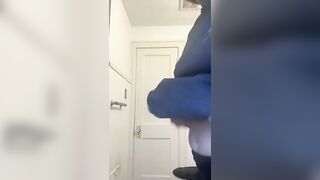 Cute girl takes a shit