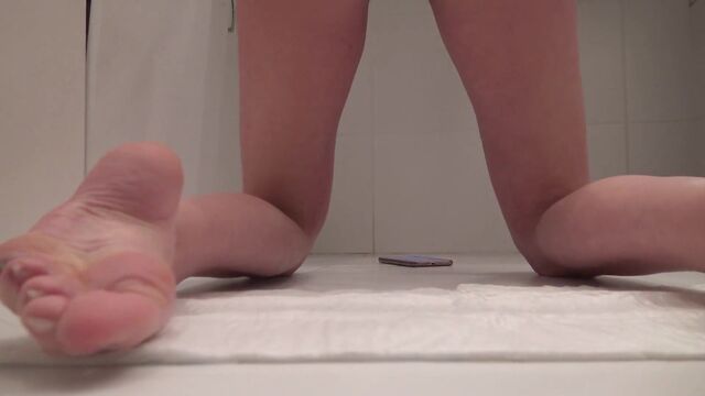 new-way-for-pooping-with-hotdirtyivone-fullhd_wHpWNIN5