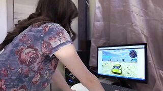 Toilet Slave for Gamer Girl