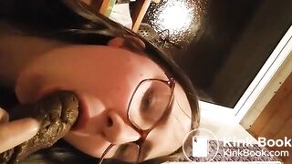 Girl experiencing her own shit