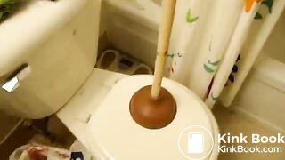 Hot thin babe shits on her floor