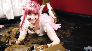 Lyndra Lynn Playtime in diapers with cow dung