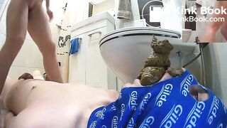 117 Monster shit and pee