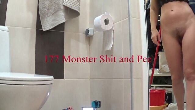 117 Monster shit and pee