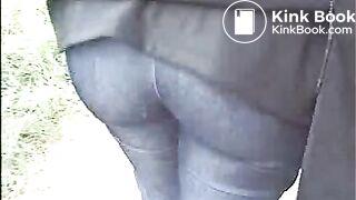 Big_Butt_girl_shits