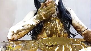 she-eat-it-all-742(1)