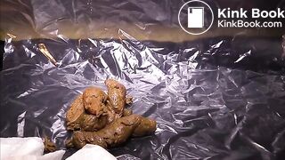 2 Angles of a Nice Ass Shitting