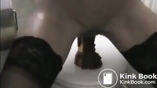 Milf in lingerie anal dildo full of shit