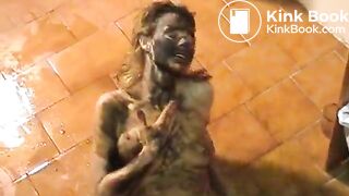 CE-068-Scatgirl-Veronika-full-covered-in-shit-solo-2