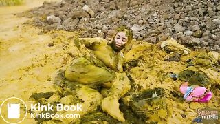 Orgasm in mud and manure