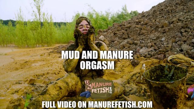 Orgasm in mud and manure