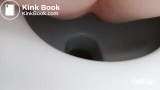 Sarah taking a dump