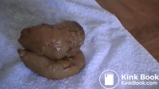 Slutty mature spread ass and poops