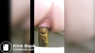 sur les toilettes