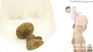 Constipated Waifu (Minami) Pooping 2