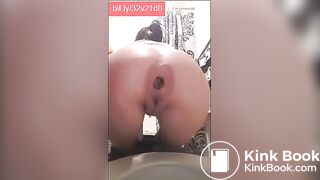 Girl selfie shitting