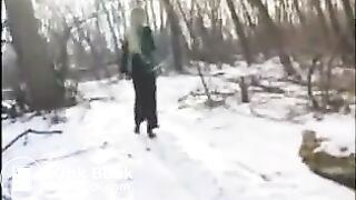 Girl pooping in the cold