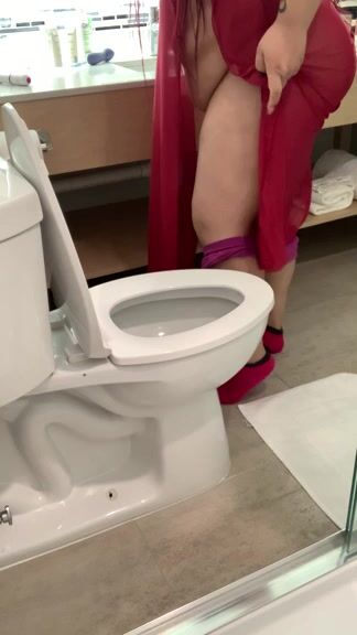 BBW Shitting86