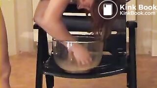 attractive-redhead-2000s-cam-show-solo