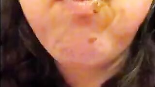 girl-eat-her-own-shit2