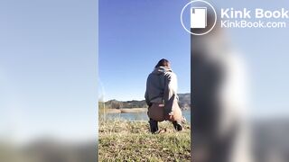 relaxe au bord de l'eau