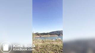 relaxe au bord de l'eau