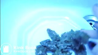 Hot milf shit and piss in the bathtube