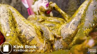 Lyndra Lynns Manure Pool swimming in cowshit