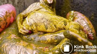 Lyndra Lynns Manure Pool swimming in cowshit