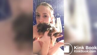 Shitting and smearing in the bathtub