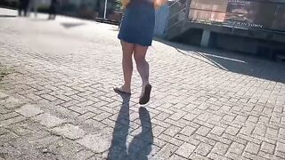 D-S shitting in front of restaurant