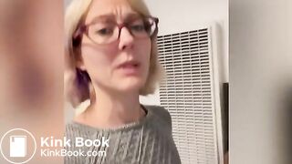 Hot babe masturbates after pooping