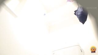 Bunny Waifu Pooping 4