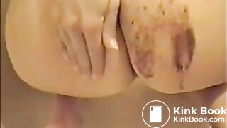 Blonde girl shit and smear it on her butt