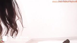 Constipated Waifu (Minami) Pooping 5