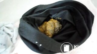 Pooping in spandex shorts