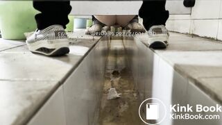 Beautiful girls pee and shit 13