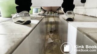 Beautiful girls pee and shit 13