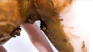 Girl shitting masturbating hard and squirting