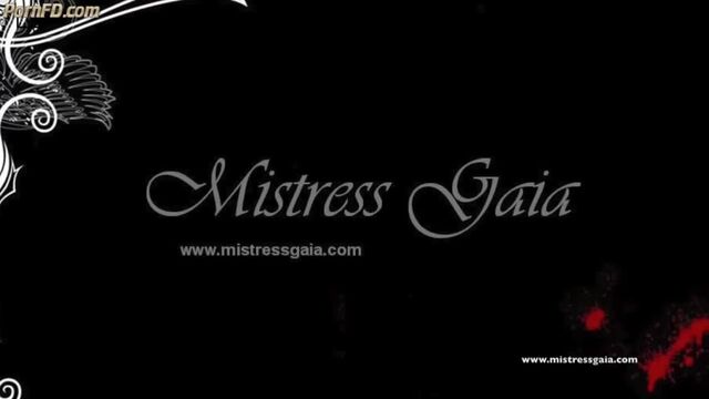Mistress Gaia and a scat slavegirl at her service