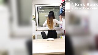 Fittie plate poops