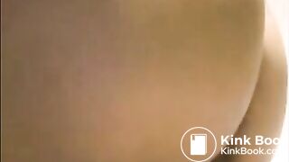 Milf is shoving her pulsating asshole with shit