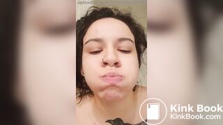 Amateur pooping into girl mouth