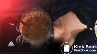 Most impressive living toilet girl ever!