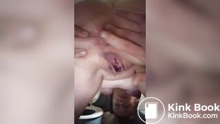 Jasmine Cook cramming shit in her cunt