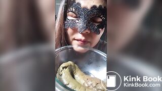 Sexy Scat Snack