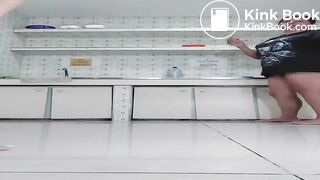 Sara always makes bigger poop