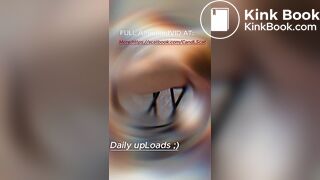 Sexy PAWG poops while hubby rims two