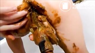 Scat woman shitting masturbating and squirting